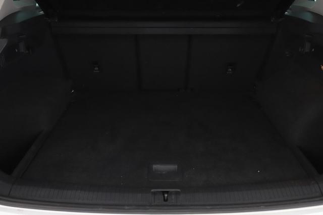Volkswagen Tiguan image 9