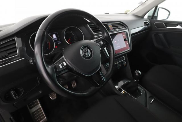 Volkswagen Tiguan image 8