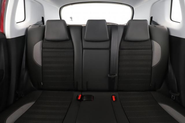 Peugeot 2008 image 4
