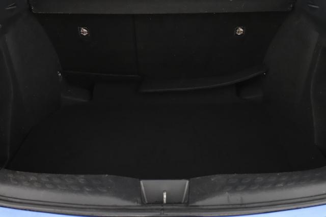 Toyota C-Hr image 6