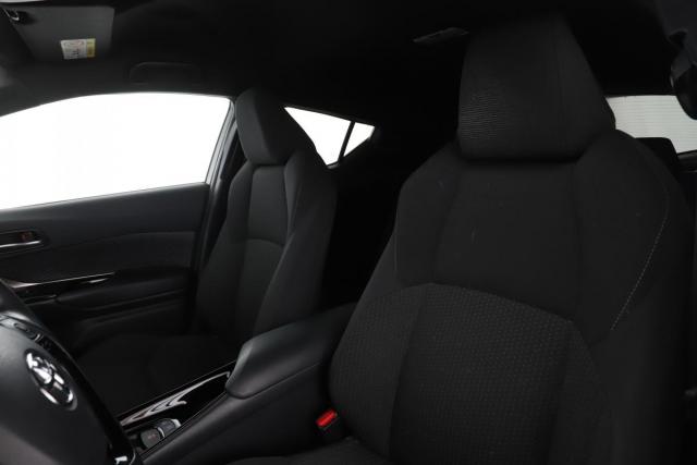 Toyota C-Hr image 3