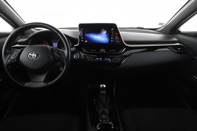 Toyota C-Hr image 8