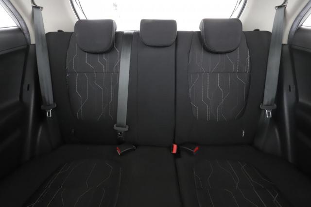 Kia Picanto image 6