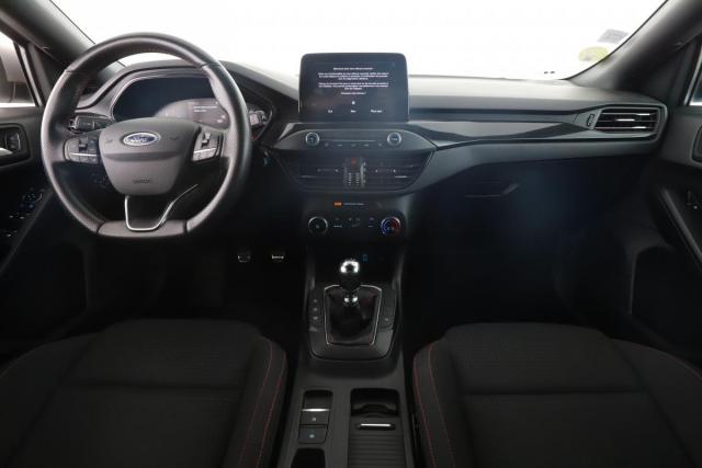 Ford Focus image 6