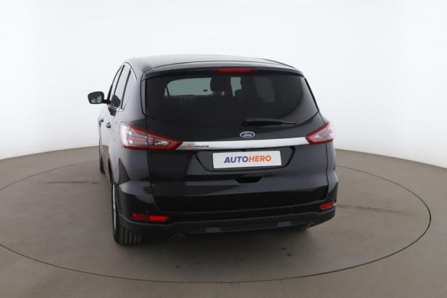 Ford S-Max image 3
