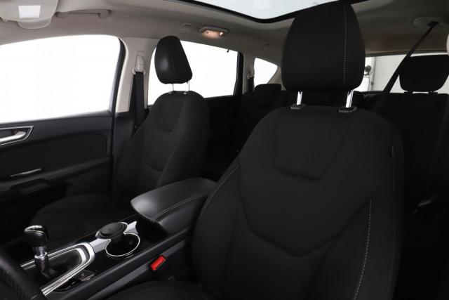 Ford S-Max image 6