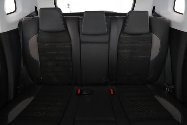 Peugeot 2008 image 4