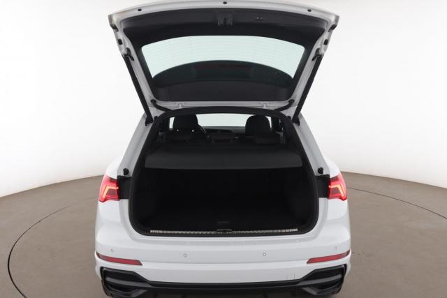 Audi Q3 image 8