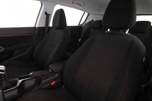 Peugeot 308 image 9