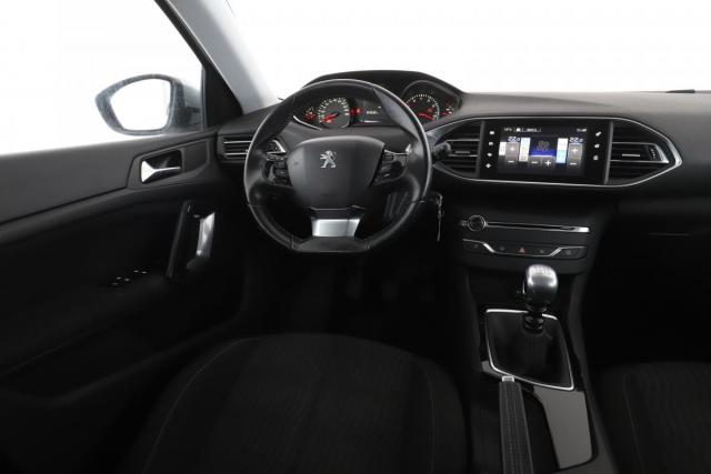 Peugeot 308 image 1