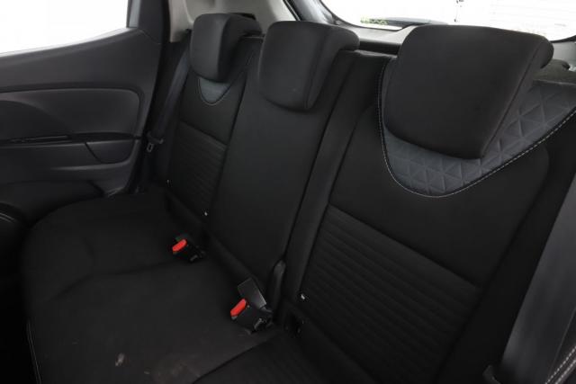 Renault Clio image 9