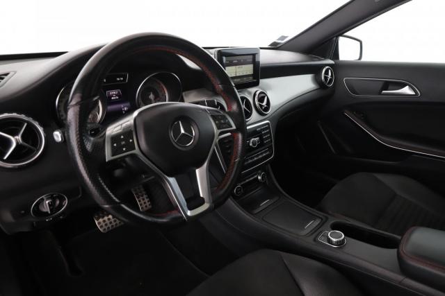 Mercedes Benz Gla image 5