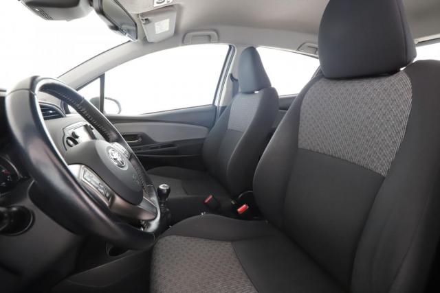 Toyota Yaris image 8
