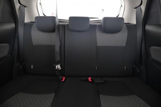 Toyota Yaris image 5
