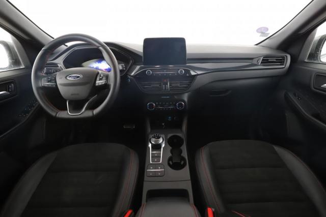 Ford Kuga image 5