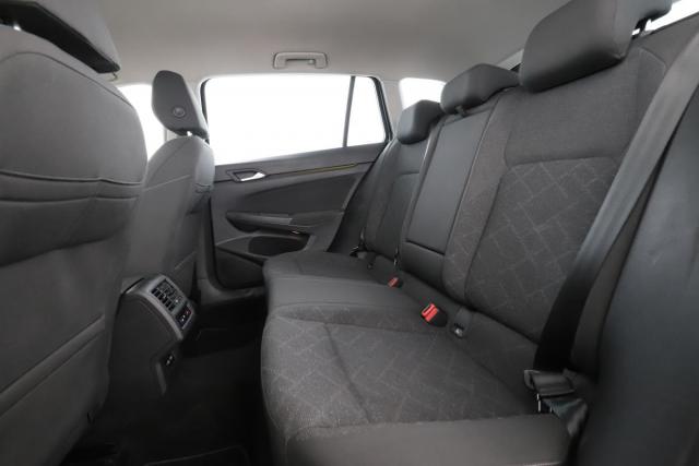 Volkswagen Golf image 8