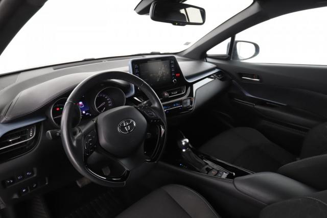 Toyota C-Hr image 7