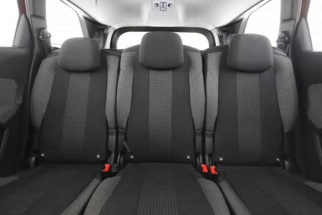 Peugeot 5008 image 8