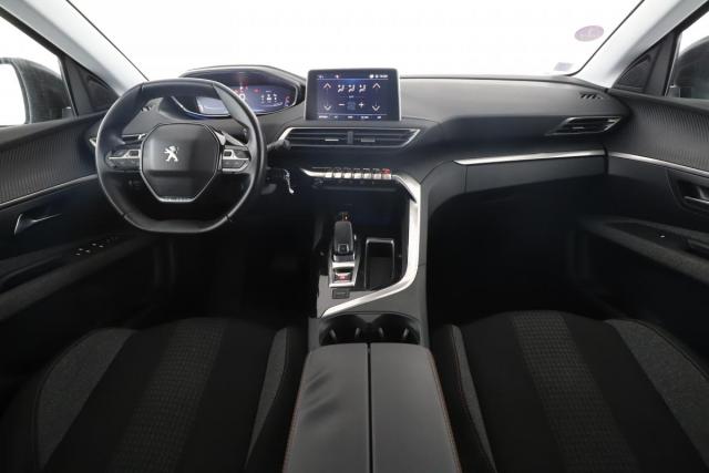 Peugeot 3008 image 2