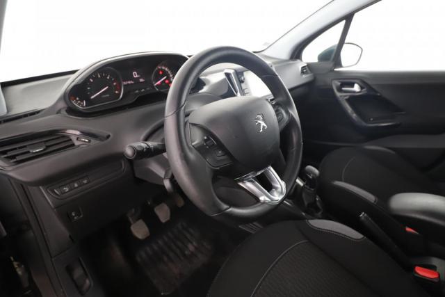 Peugeot 208 image 4