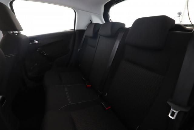 Peugeot 208 image 6