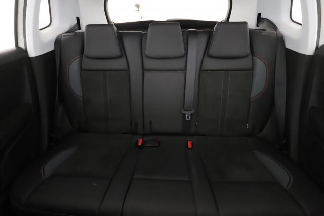 Peugeot 2008 image 7