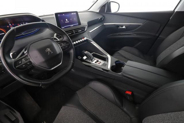 Peugeot 3008 image 3