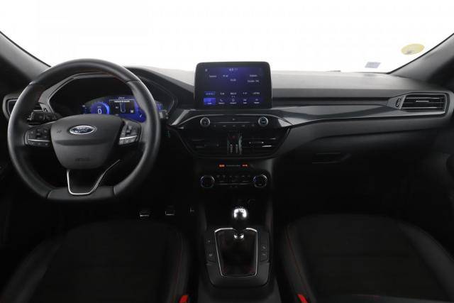 Ford Kuga image 3