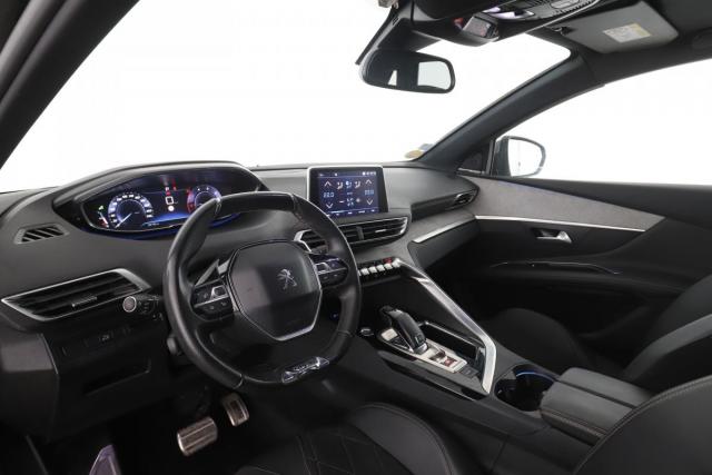 Peugeot 3008 image 2