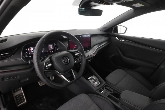 Skoda Octavia image 2