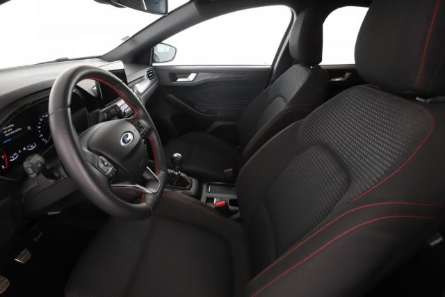 Ford Focus image 6