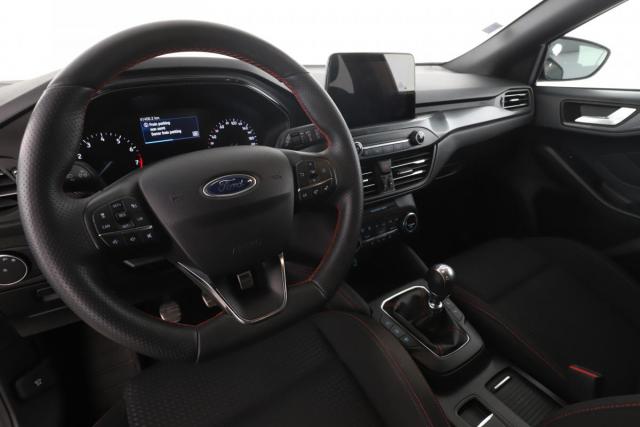 Ford Focus image 7
