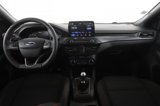 Ford Focus image 9