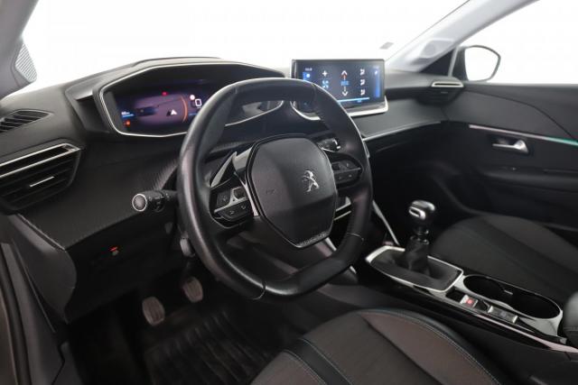 Peugeot 208 image 2