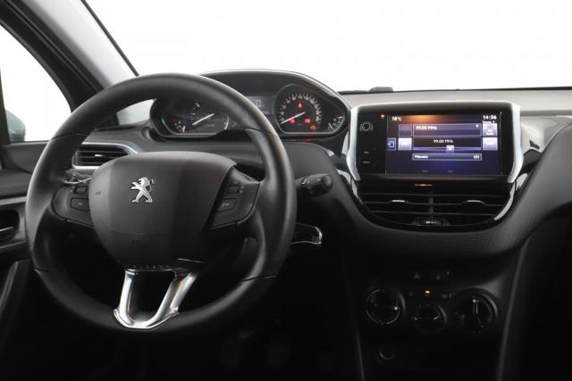 Peugeot 2008 image 6