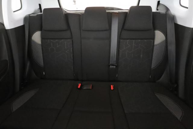 Peugeot 2008 image 9