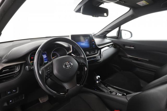 Toyota C-Hr image 5