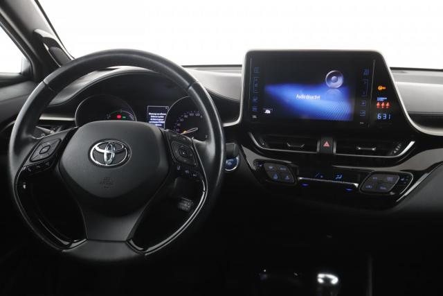 Toyota C-Hr image 1