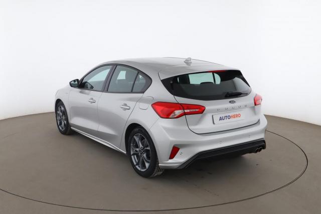 Ford Focus image 7