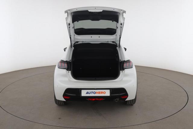Peugeot 208 image 6