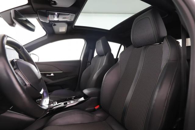 Peugeot 208 image 3