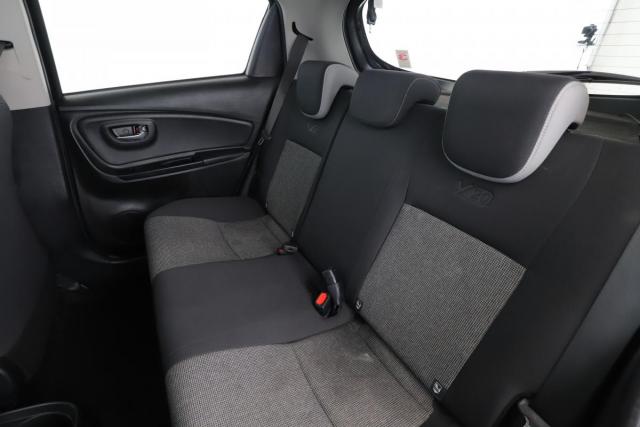 Toyota Yaris image 6