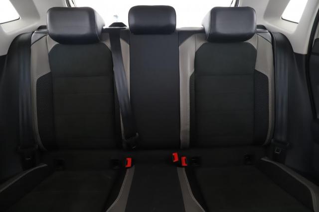 Volkswagen Polo image 8