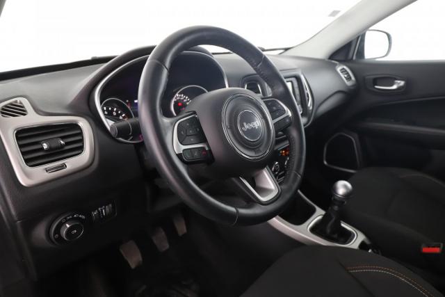 Jeep Compass image 9