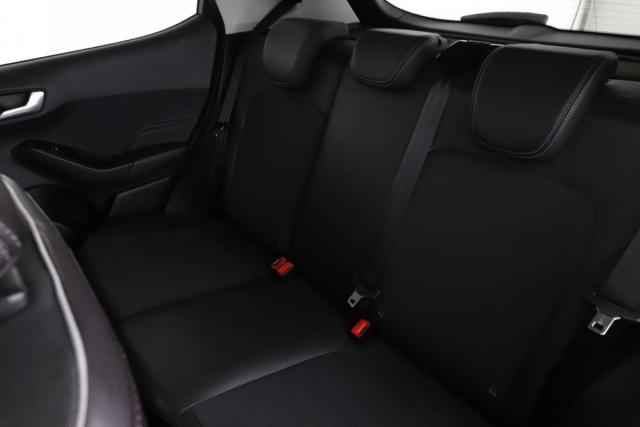 Ford Fiesta image 6