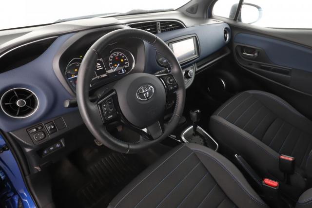 Toyota Yaris image 8