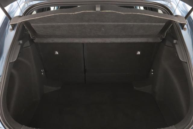 Toyota Corolla image 9