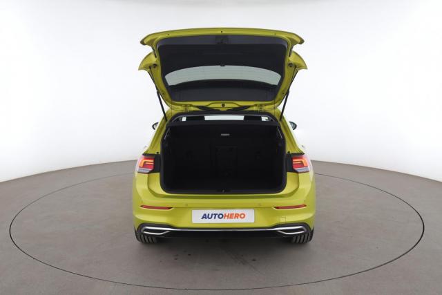 Volkswagen Golf image 1