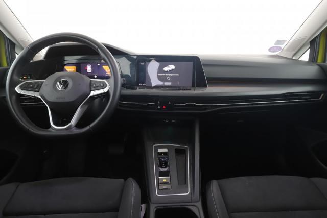 Volkswagen Golf image 8
