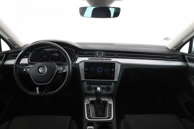 Volkswagen Passat Sw image 3